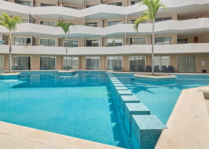2br W Dual Pools, Near & 5th Ave Apartment Playa del Carmen