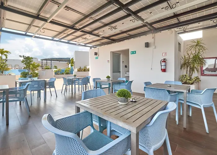Apartment 2br W Dual Pools, Near & 5th Ave Playa del Carmen